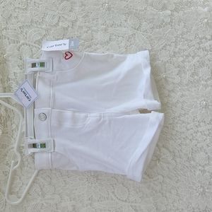 NWT Carter's white shorts 24m